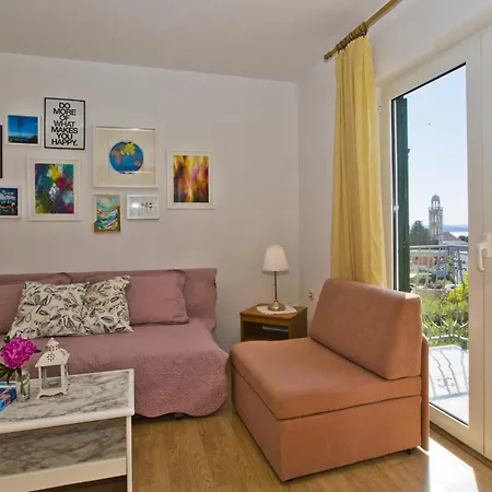 Apartment Lina Vrankovic *