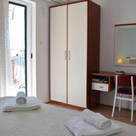 Lina Vrankovic Apartment Hvar Town