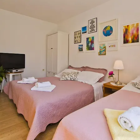 Lina Vrankovic Apartment Hvar Town